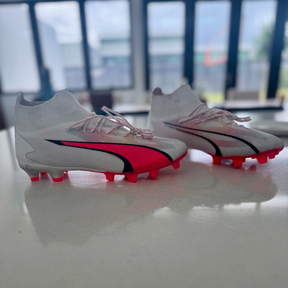 PUMA Ultra FG Size 8.5